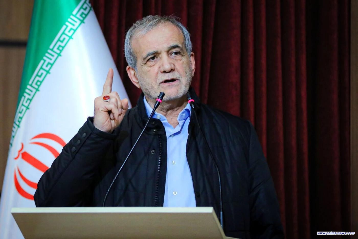 الرئيس الإيراني يحذر من أزمة مائية خانقة تضرب بلاده